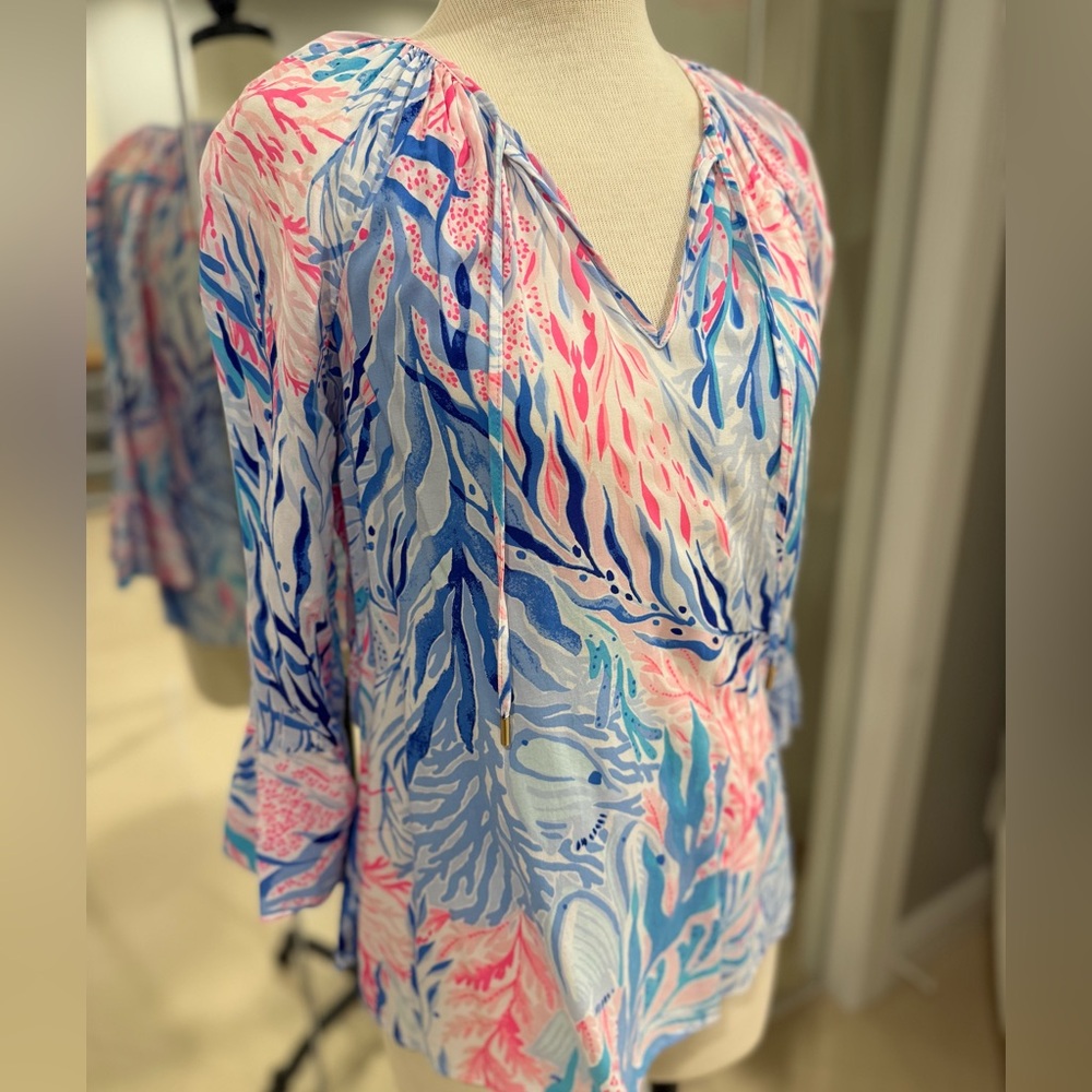 🌊 Lilly Pulitzer Willa Flounce Kalediscope Blue/Pink 3/4 Bell Sleeve Blouse SzXS